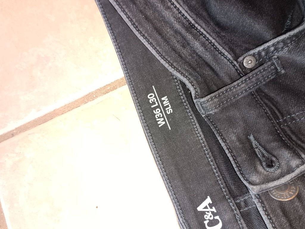 Calça de Ganga Preta Elástica