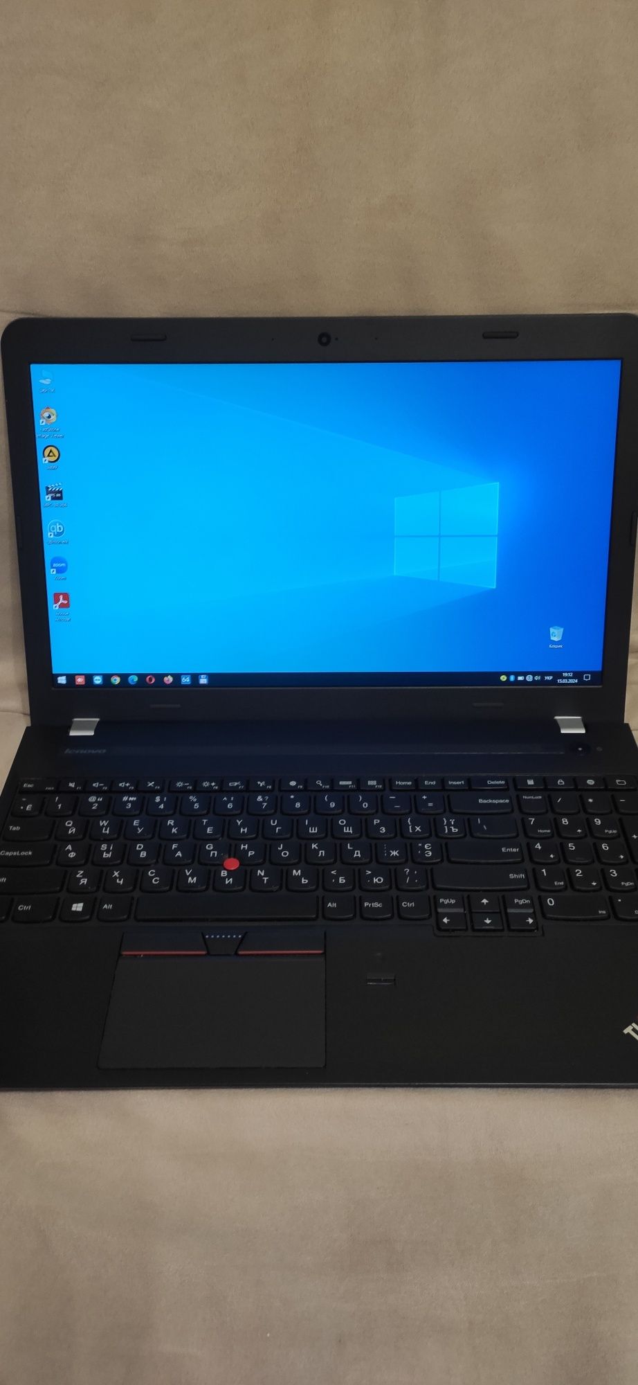 Ноутбук Lenovo Thinkpad E560, i7-6500U, 8GB, 250GB SSD, AMD Radeon R7