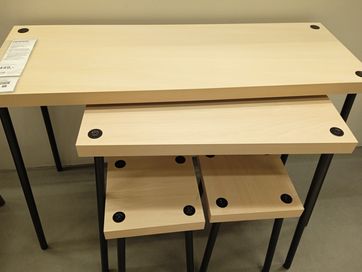 Nowy zestaw stół drewniany mały duży plus 2 taborety,mały ślad po metc