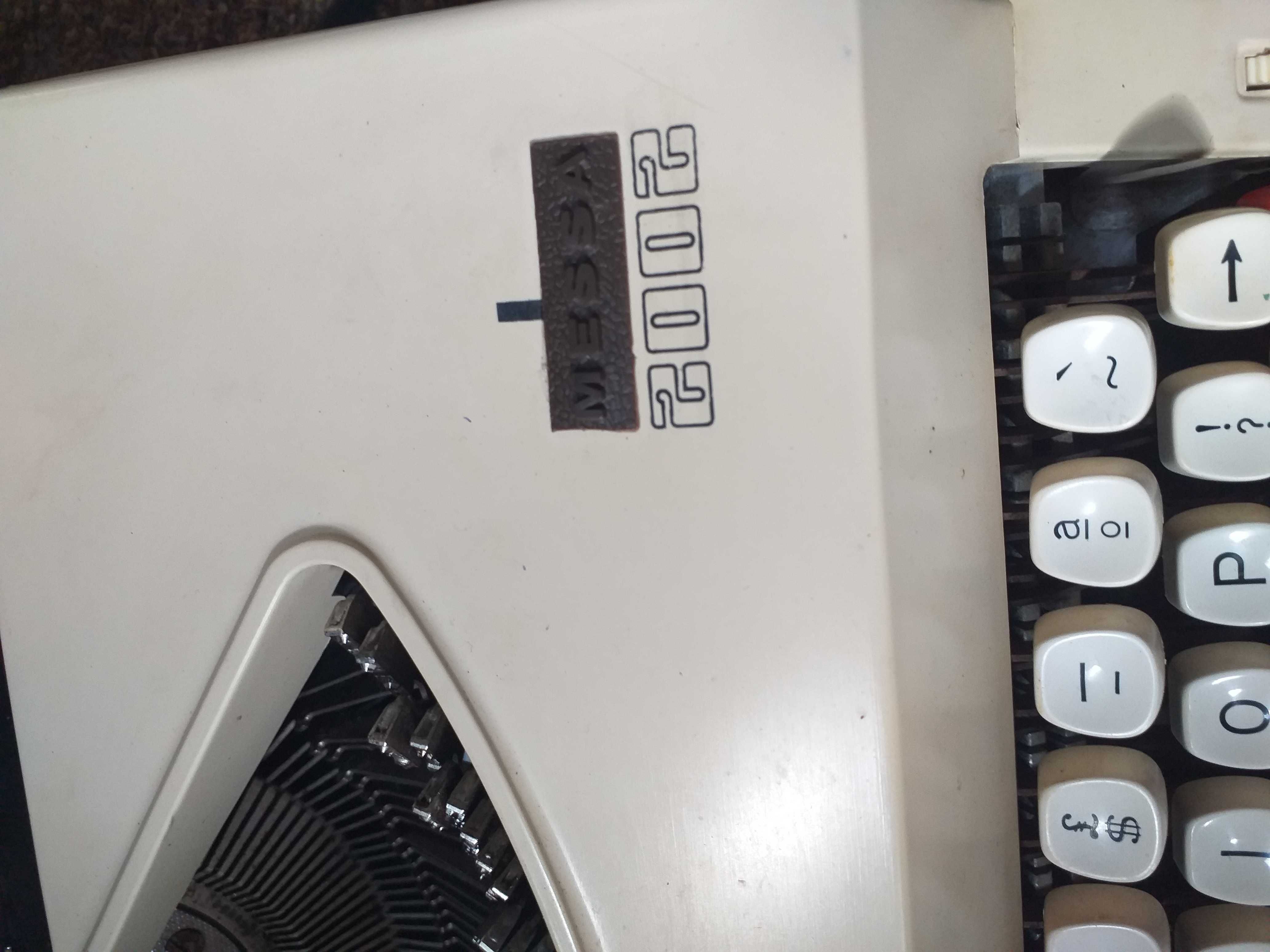 Maquina escrever antiga messa 2002