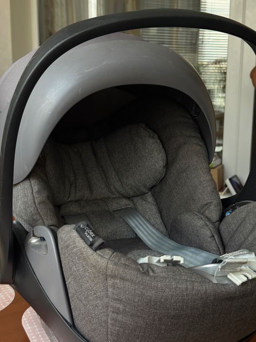 Дитяче автокрісло Cybex Cloud Q Plus