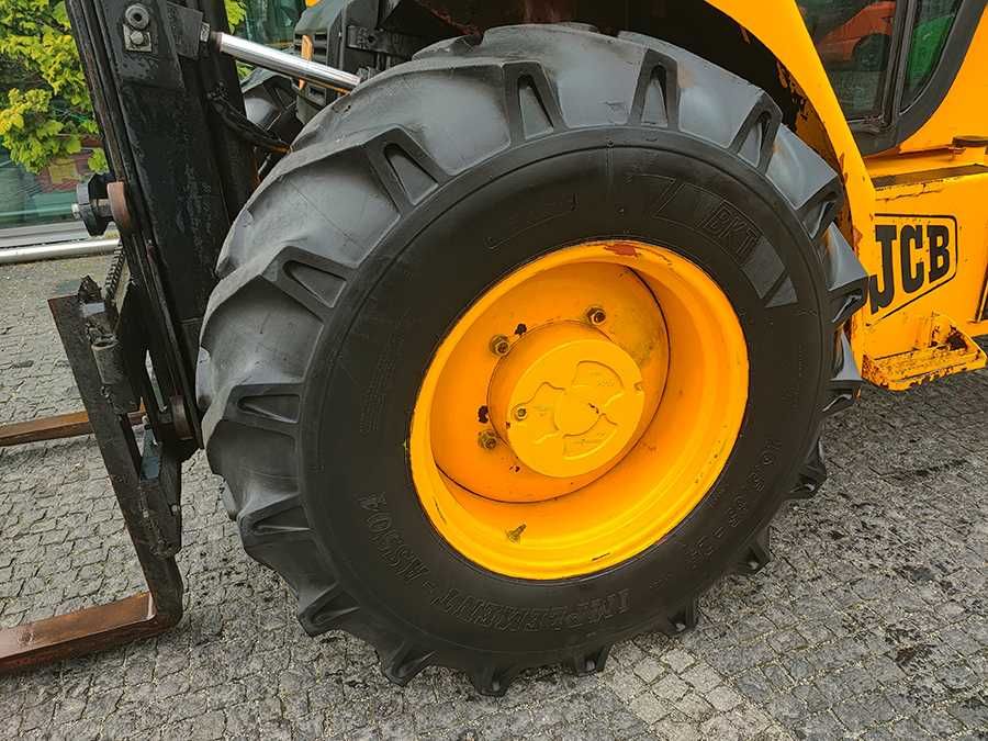 JCB 930 wózek widłowy terenowy 2 WD 3 tony triplex 5,5 m