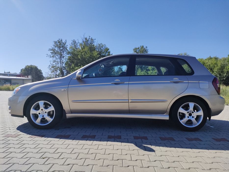 Alufelgi 4x114.3 16 cali 7.5j z oponami letnimi