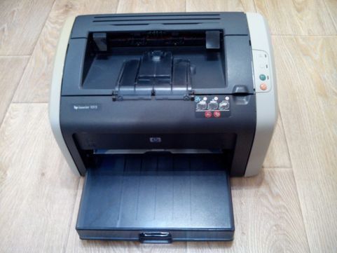 Прінтер Hewlett-Packard LaserJet 1015+орігінальный картридж