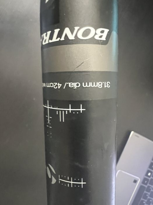 Guiador em carbono Bontrager XXX vr-c 31,8mm 42 cmm