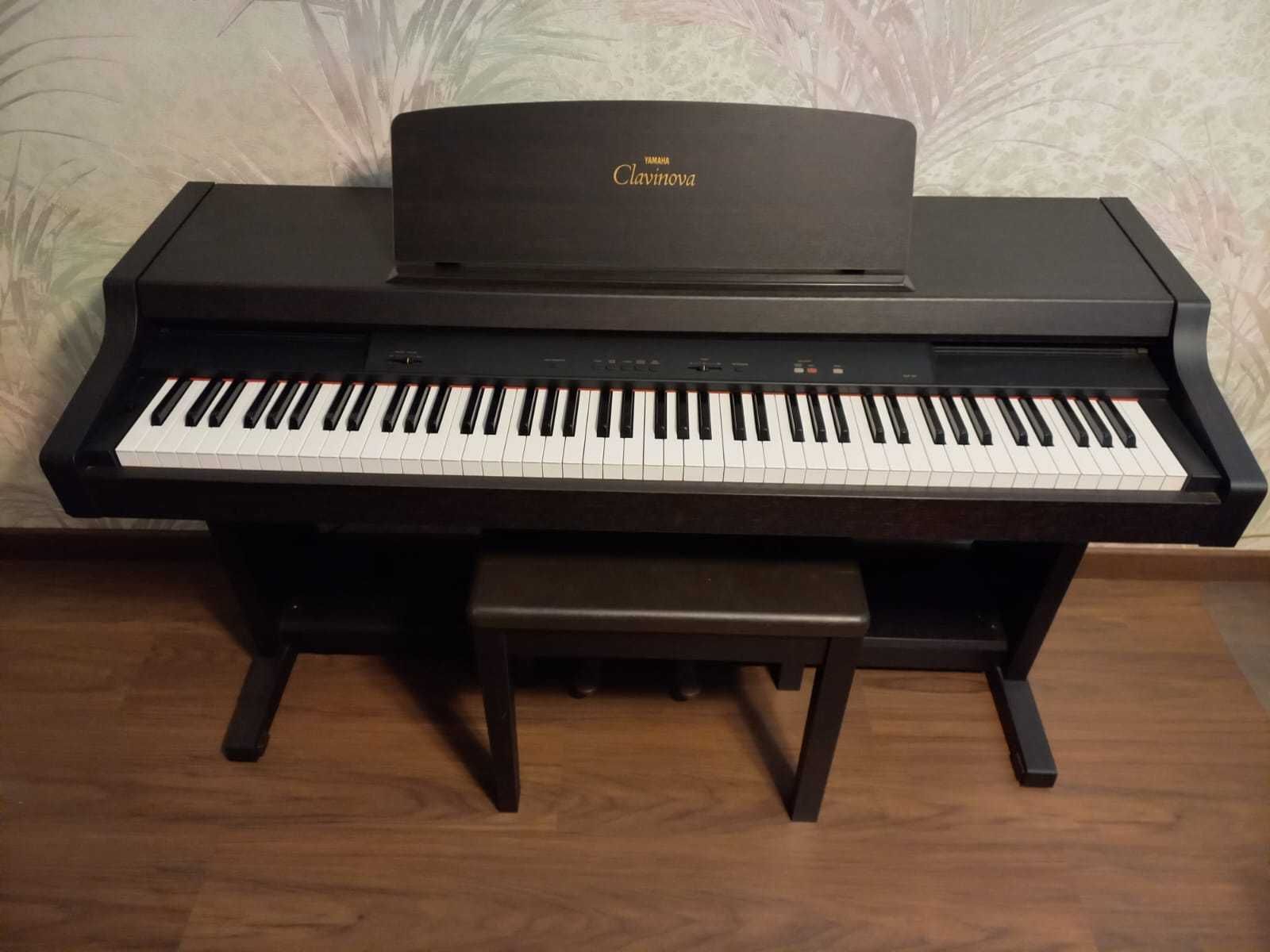 Piano Elétrico Yamaha Clavinova CLP-311