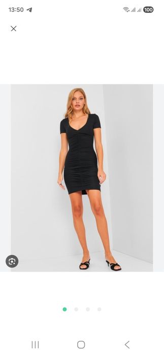 Маленька чорна сукня ZARA