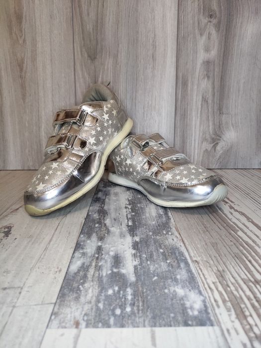 Кроссовки серебряные Small