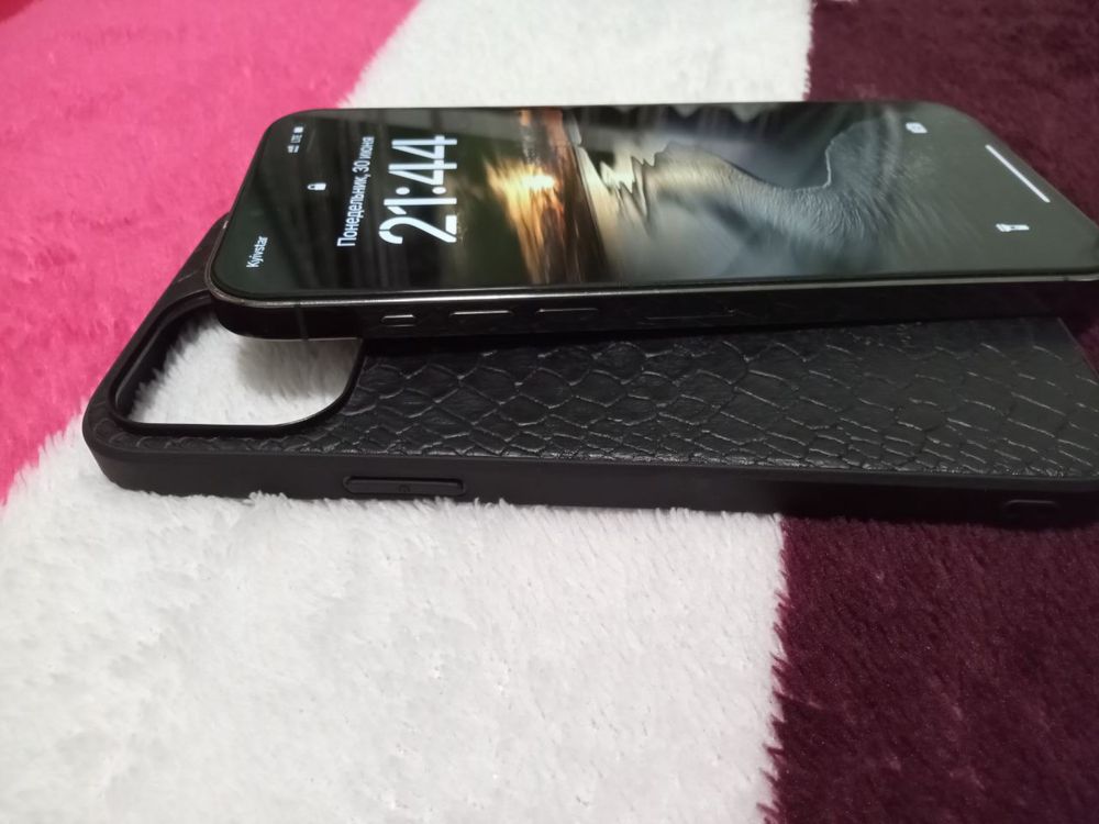 iPhone 13 Pro Max. 128gb. Neverlock