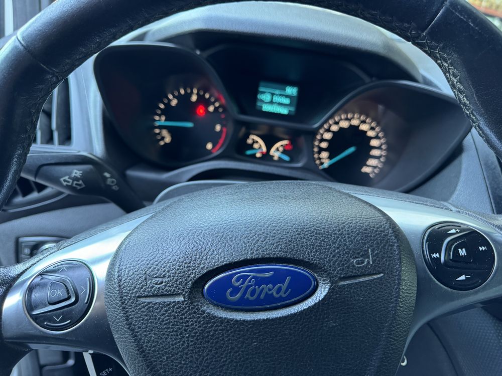 Ford connect 125cv com160000 km em perfeito estado