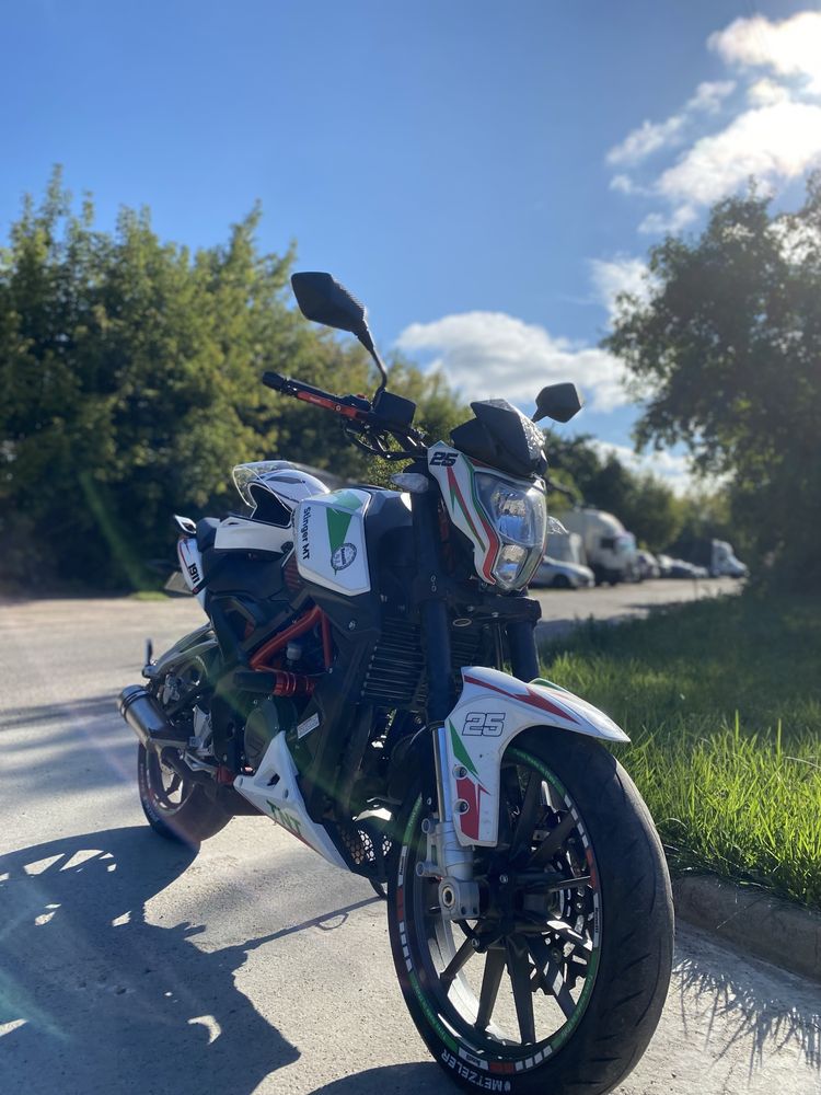 Benelli tnt 250