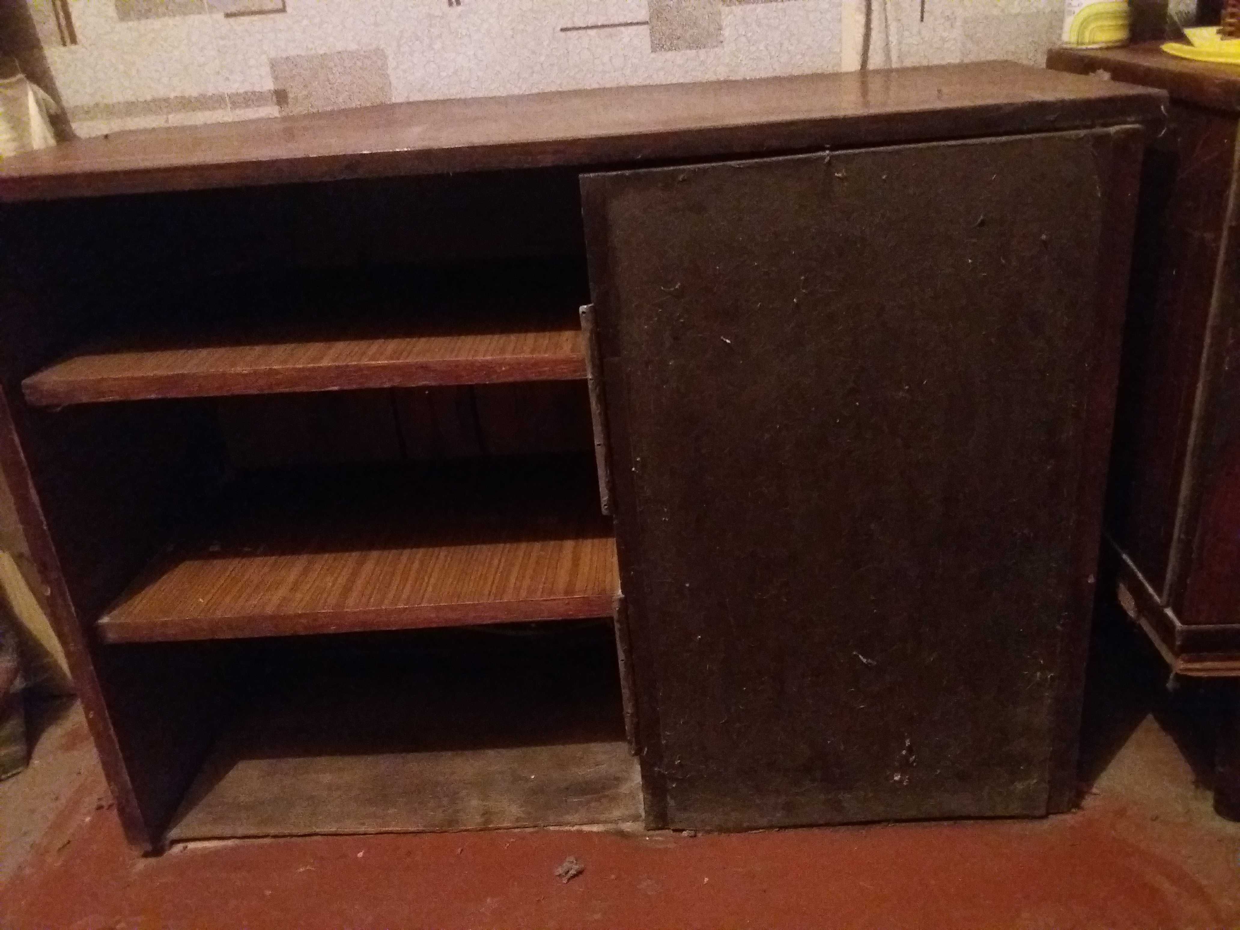 Тумбочка для прихожей. Б\У. Самовывоз.