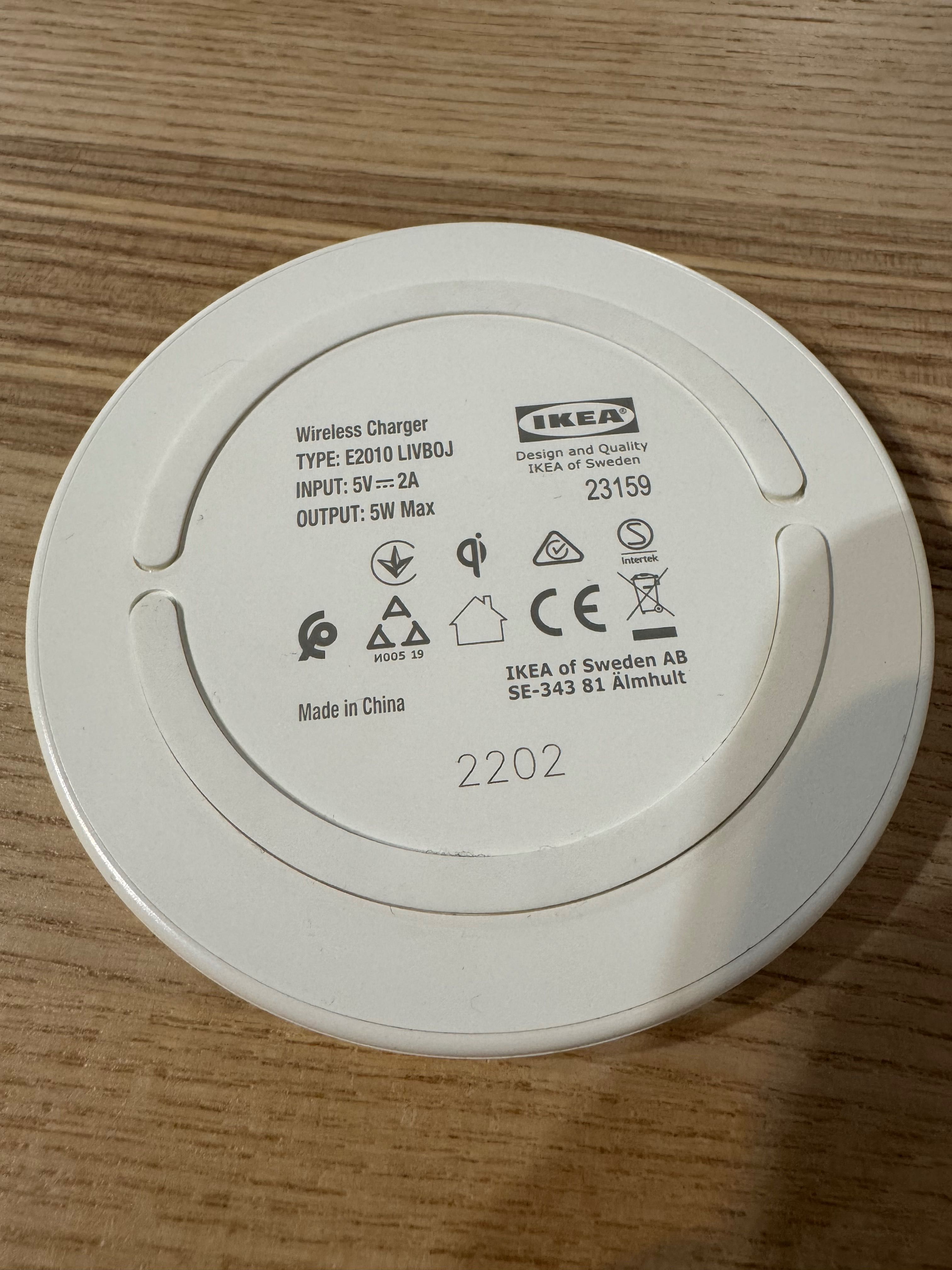 IKEA LIVBOJ
Ładowarka indukcyjna, biały