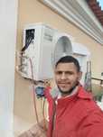 Instalação e manutenção de ar condicionado.