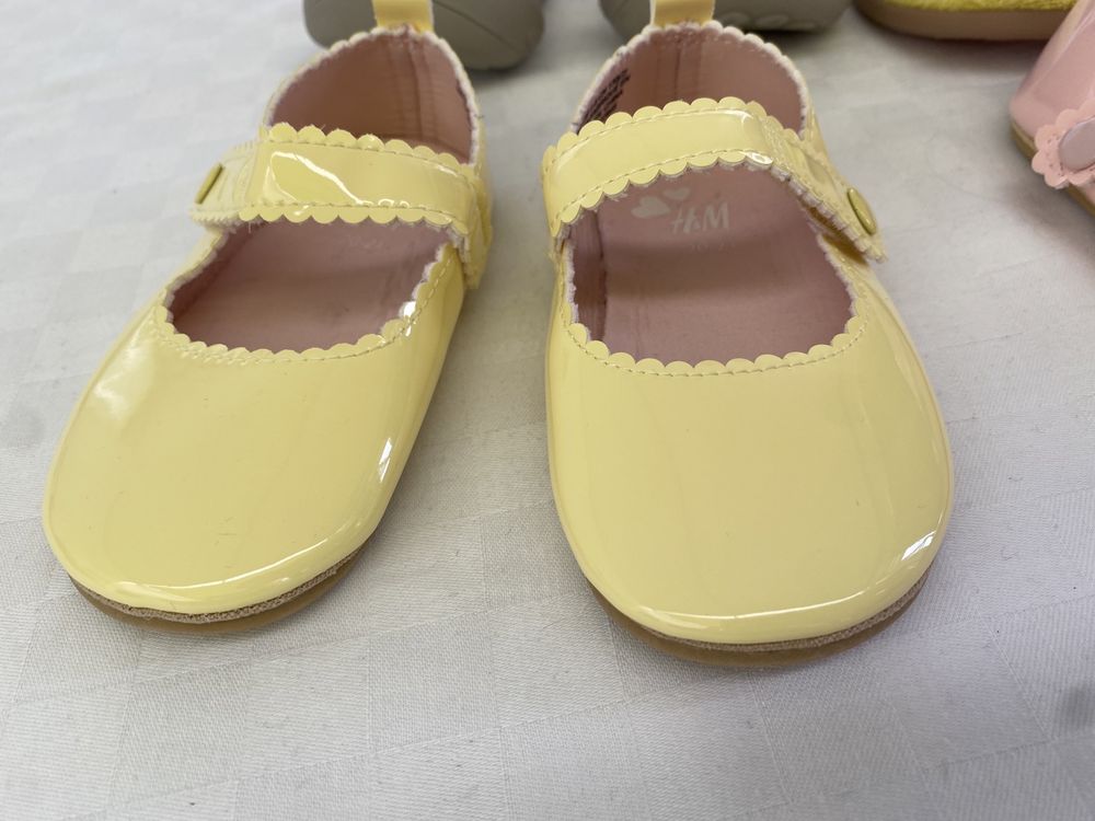 Lote calçado sapatinhos lindos bebe menina 1-2 anos