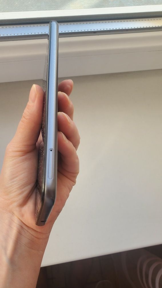 Motorola  E 20 32 gb моторола  стан як новий