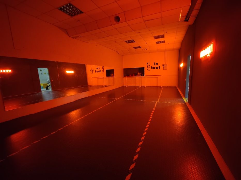 Танцювальна зала. Троєщина. Оренда. Бомбосховище