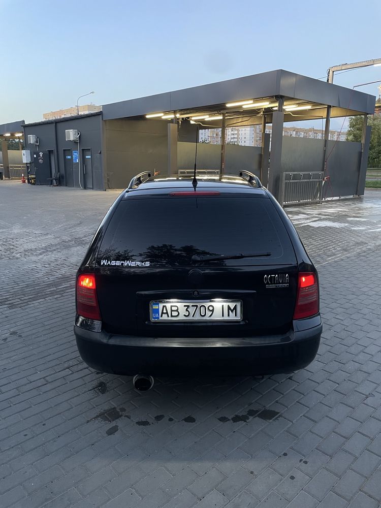 Skoda Octavia Tour 1.6. bfq. срочно!