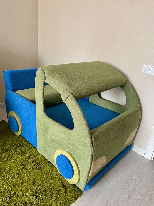 Дитяче ліжко машина диван
