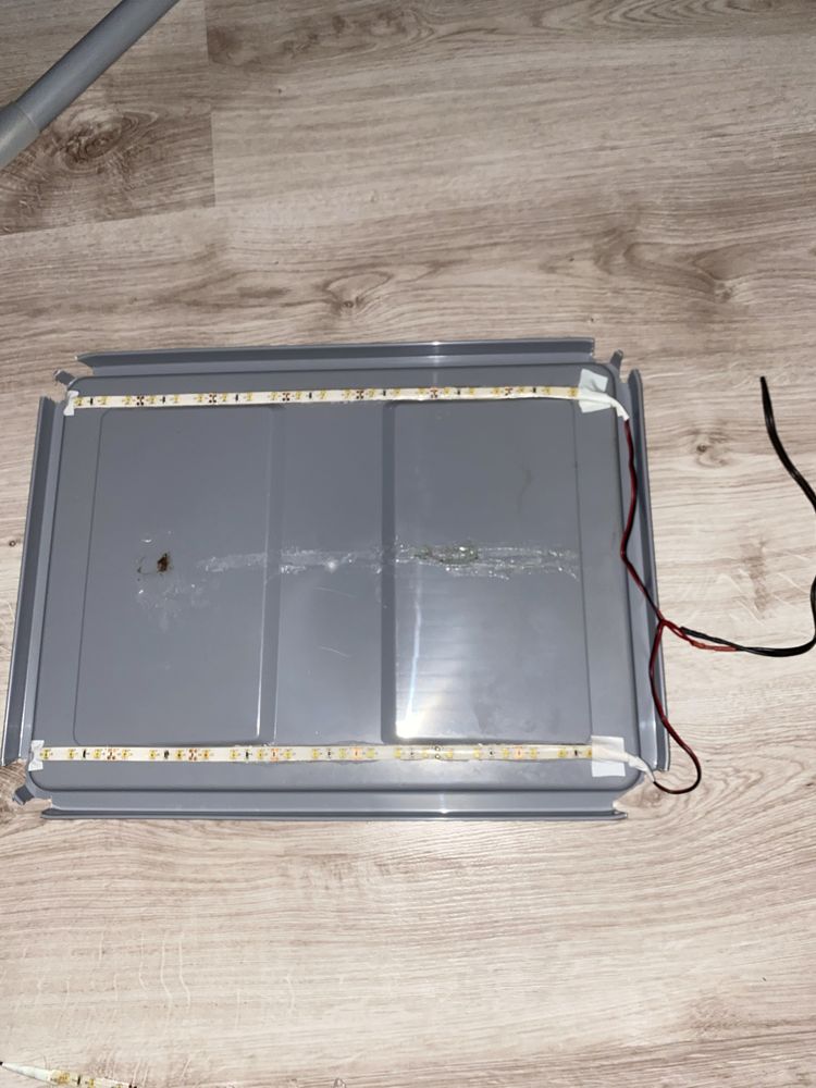 Pokrywa na akwarium 40x30 z taśmami LED DIY 6000K