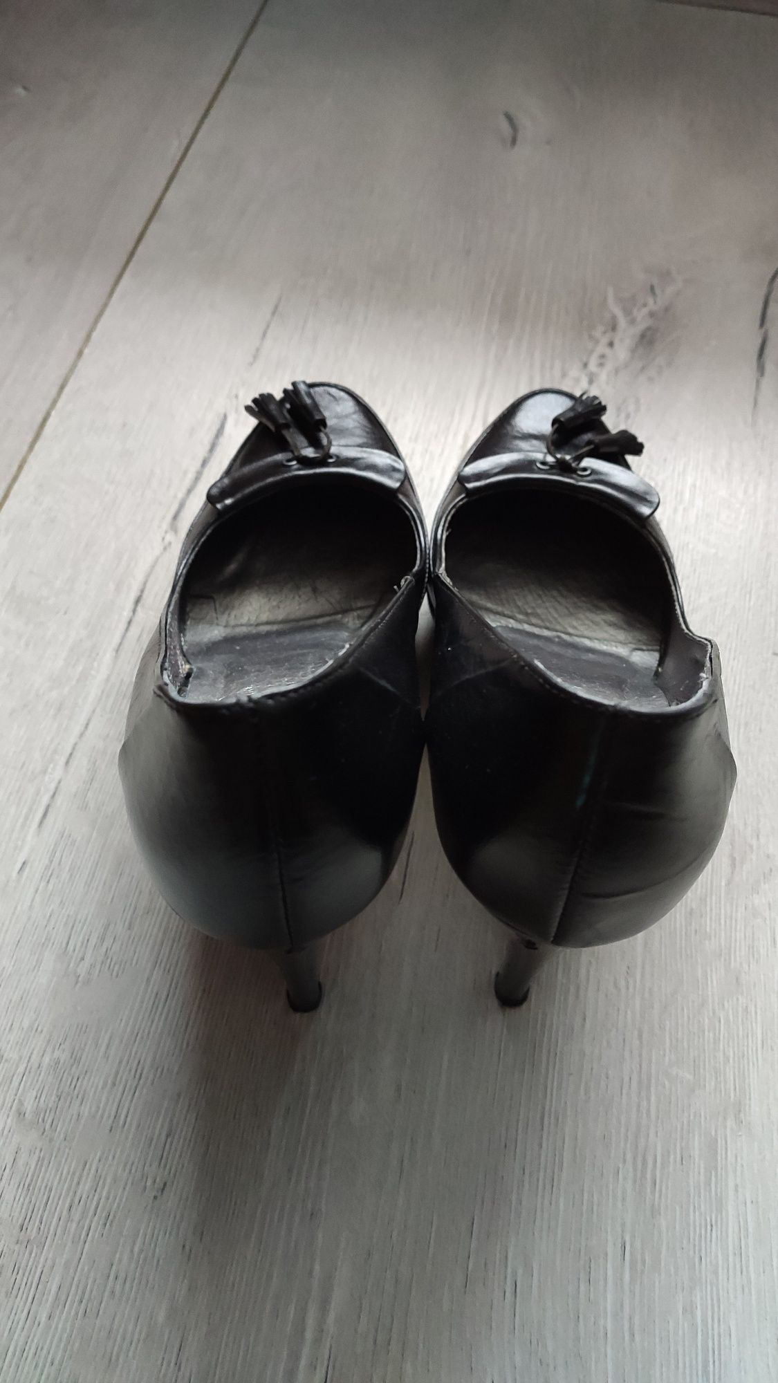 Eleganckie buty szpilki skórzane Intershoe r.38