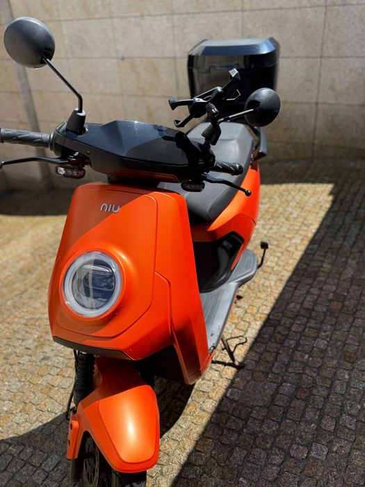 Moto Scooter NIU MQi GT Evo como nova!