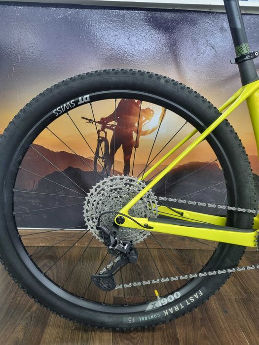 Scott Scale 930 Yellow