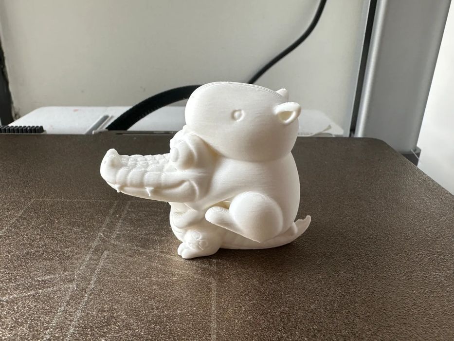 Capivara a Levar Crocodilo Pequeno - Divertido