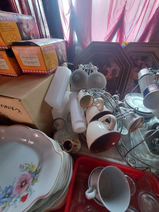 Посуда тарелки и