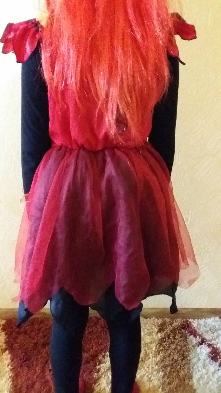 Шикарный костюм платье Хэллоуин новый год ведьмочка + парик 8-10 лет