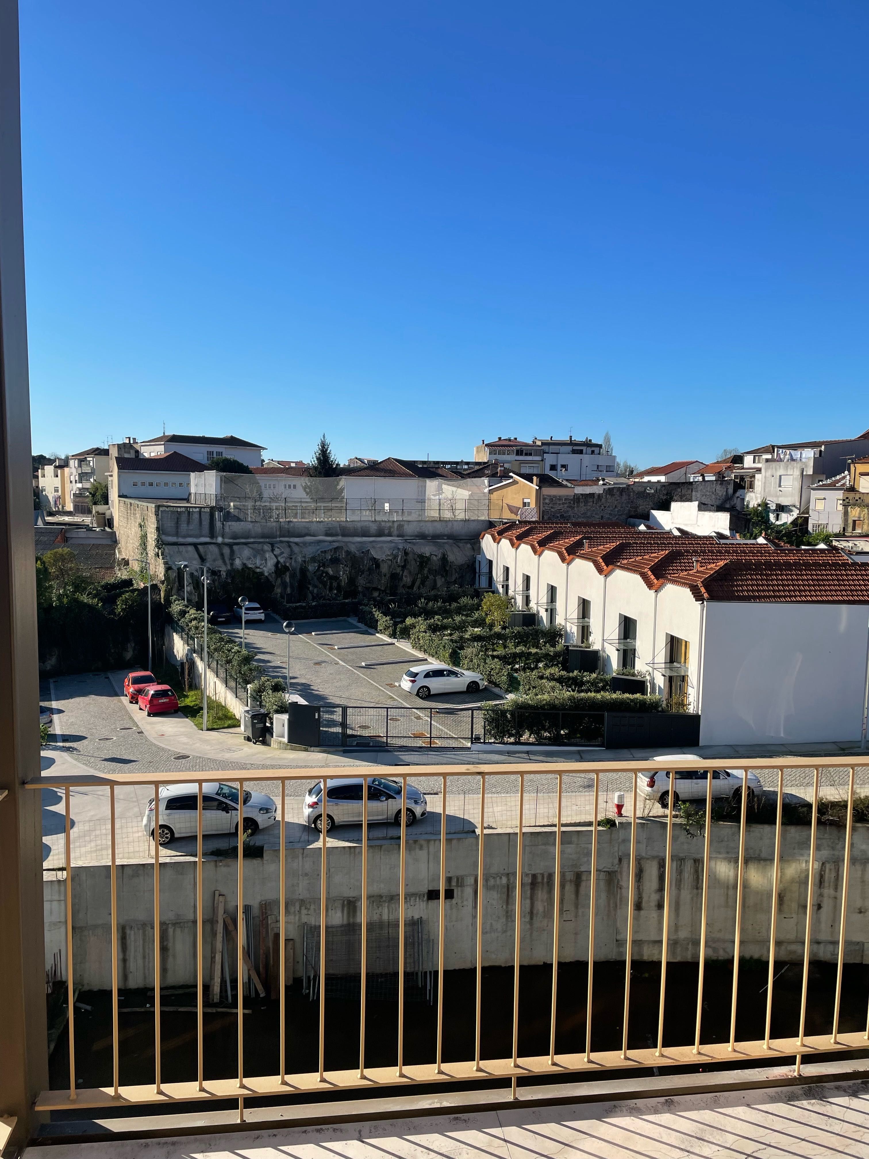 T2 mobilado na Pinto Bessa
