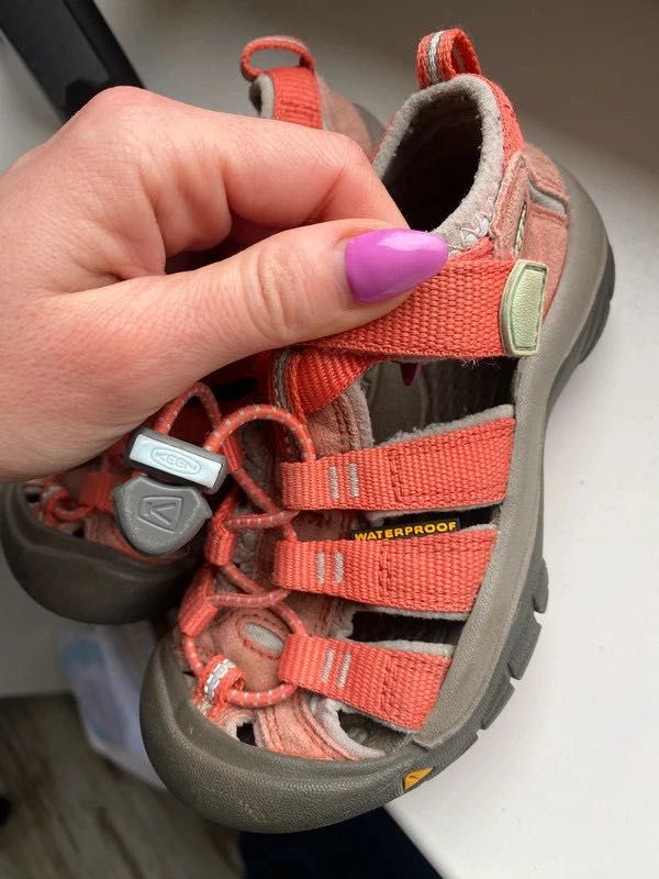 Sandały Keen profilowane buty do wody z USA rzepy sandałki waterproof