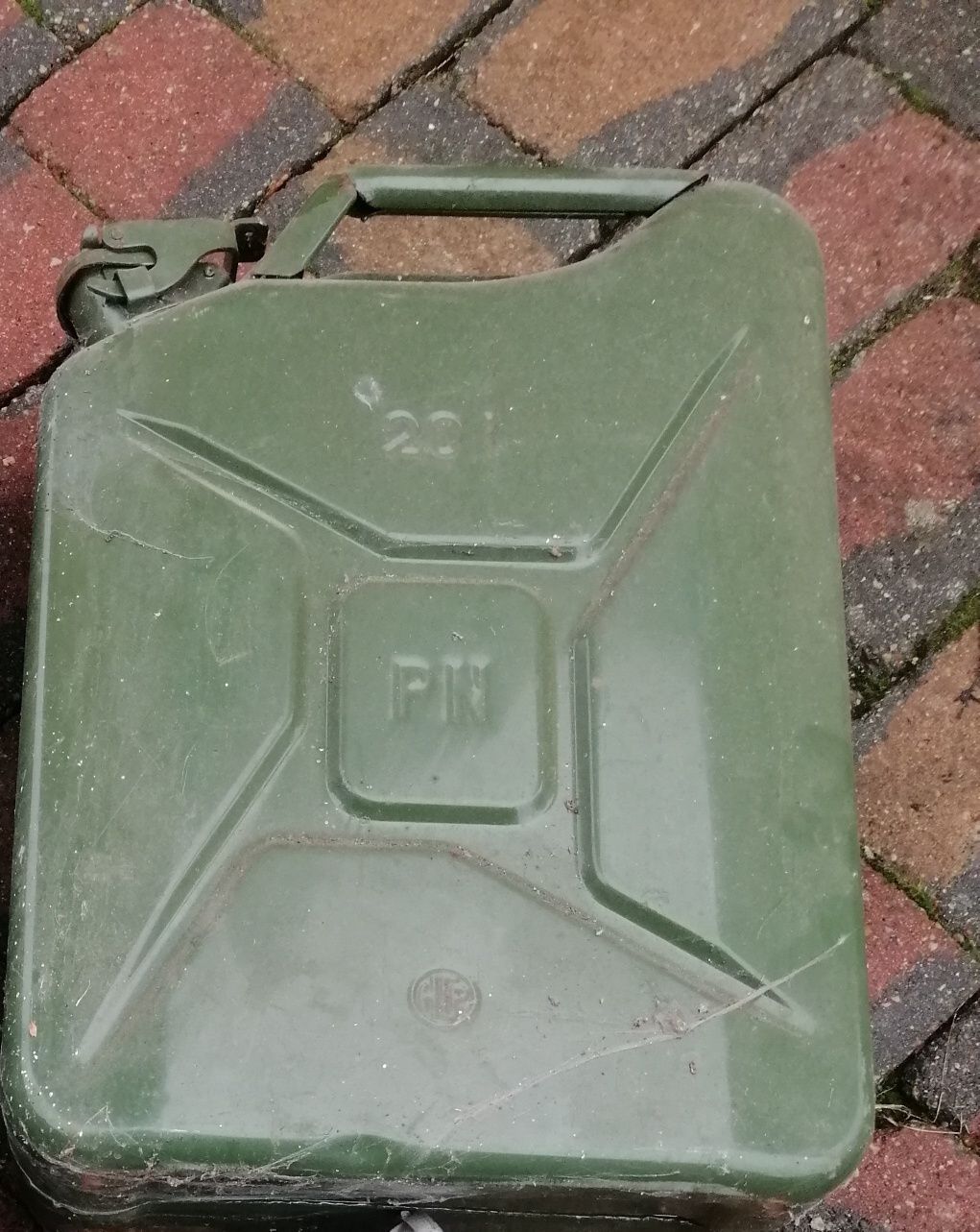 Karnister czasy PRL 1x20litrów