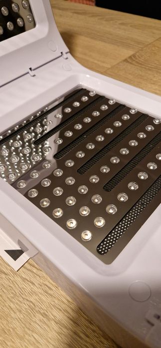 Profesjonalna lampa LED 4 kolory, kosmetyczna