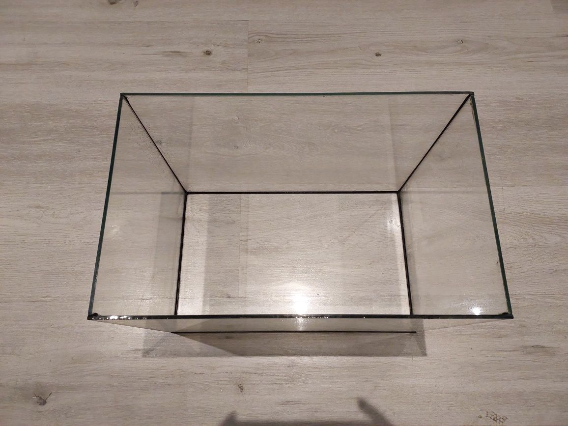 Akwarium o wymiarach 40x30x25