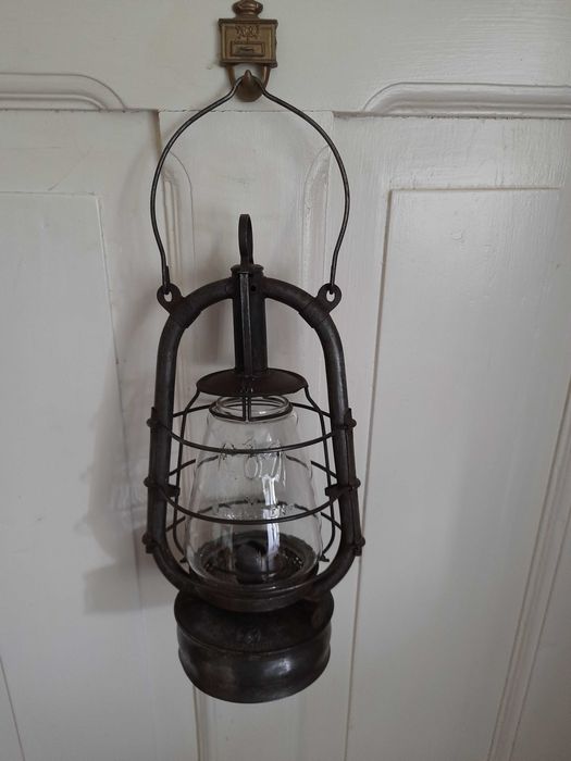 Stara lampa naftowa górnicza 6 D.R.PATENT, oryginalne szkło z napisami