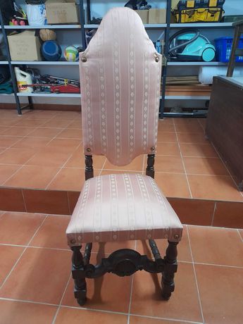 Cadeiras antigas decorativas