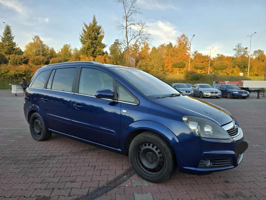 Ładny Opel Zafira 7os 1.8 - długie opłaty, do jazdy