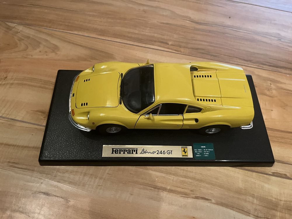 Ministura Ferrari Dino 246 GT