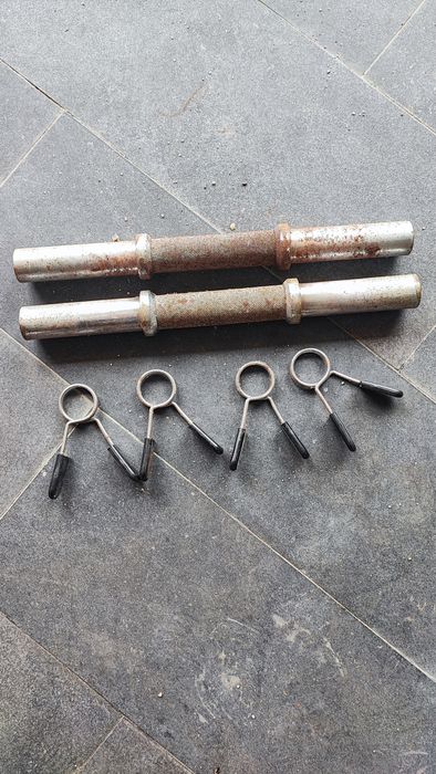 Vendo duas mini barras halteres c/ molas incluídas
