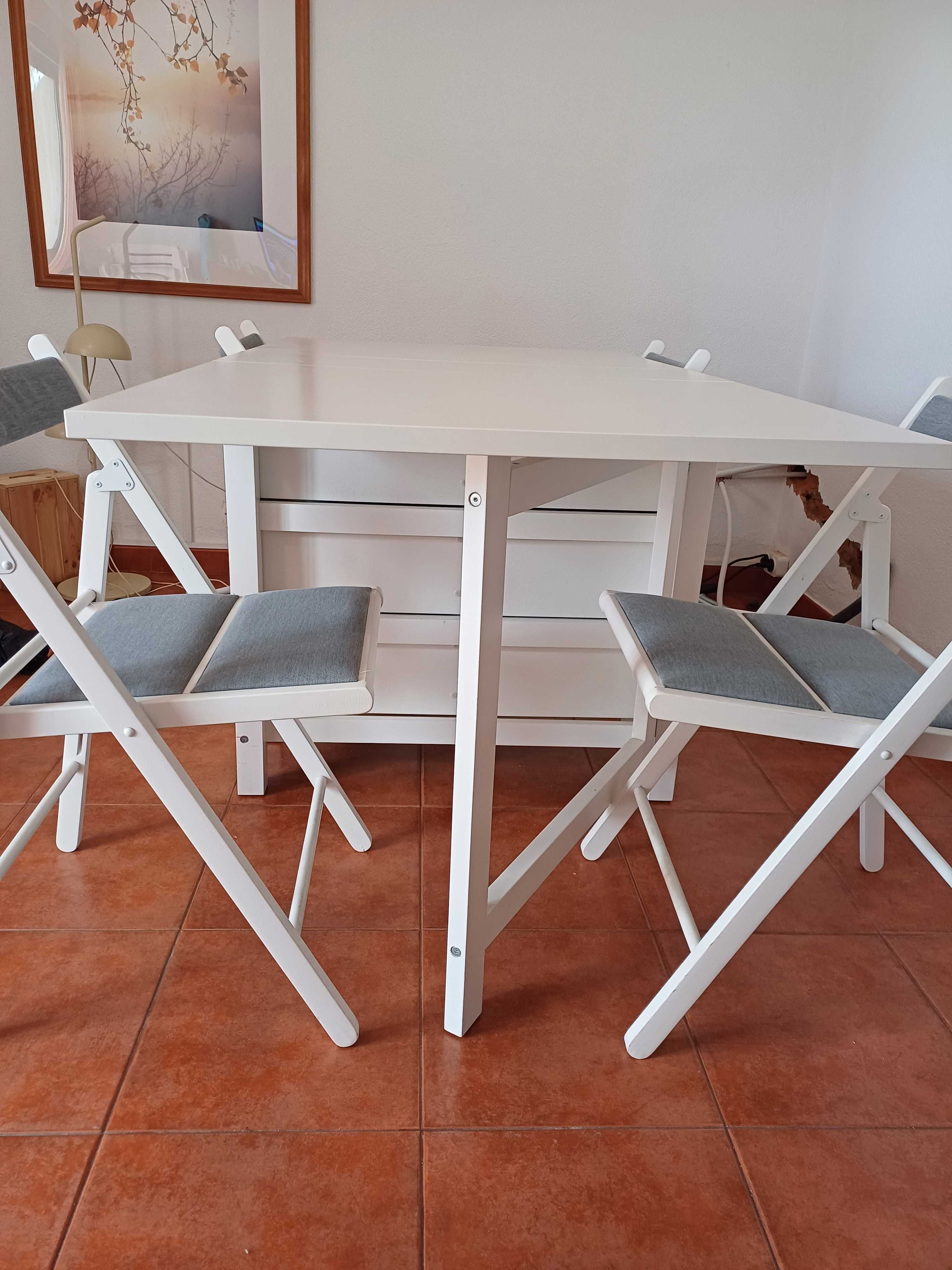 (Reservado) Mesa IKEA NORDEN e quatro cadeiras FROSVI, em ótimo estado