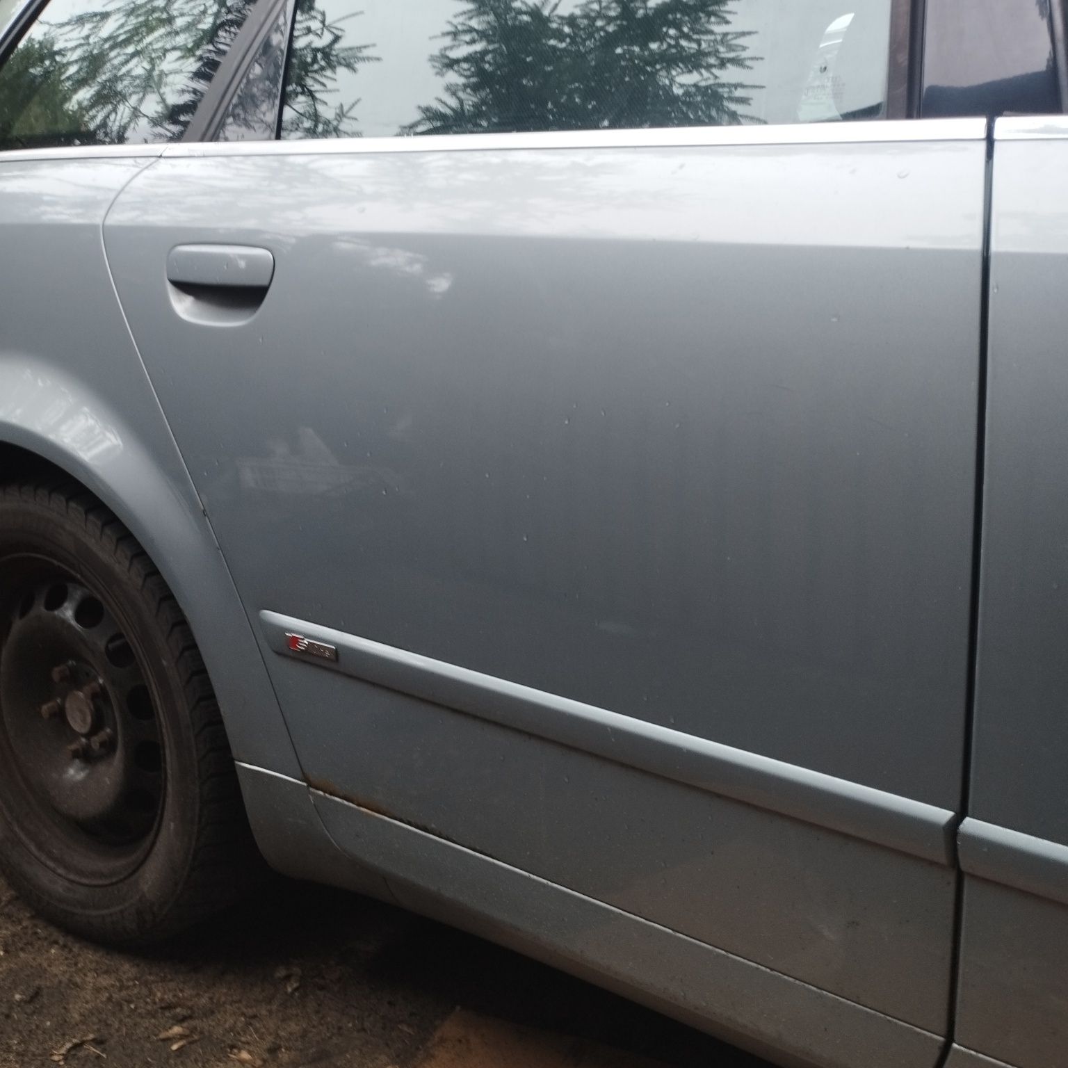 Audi a4b6/LY7R/ Drzwi/zderzaki/błotniki/maska/kalpa/skóry