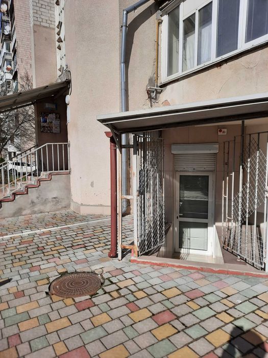 Оренда офісного приміщення район Дружба, вул Яремчука.