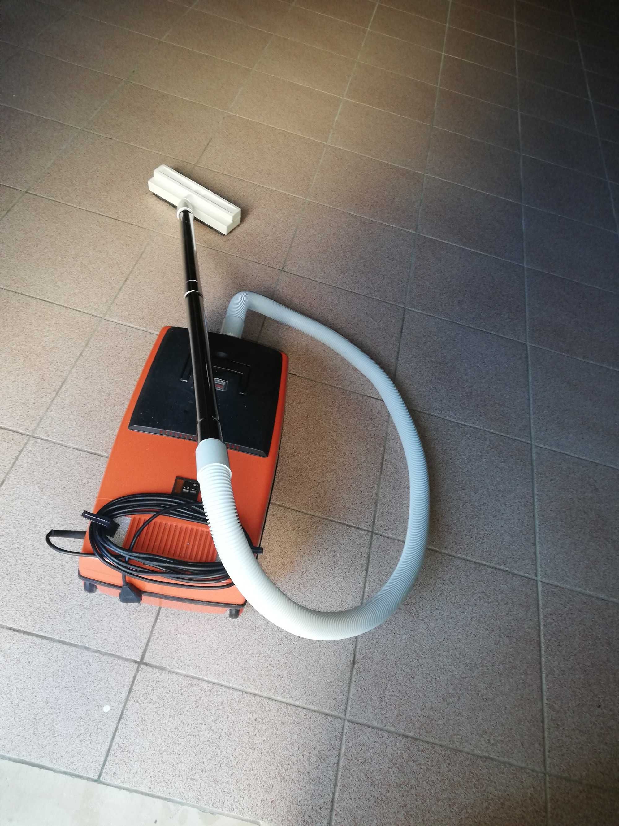 Aspirador SIEMENS em bom estado