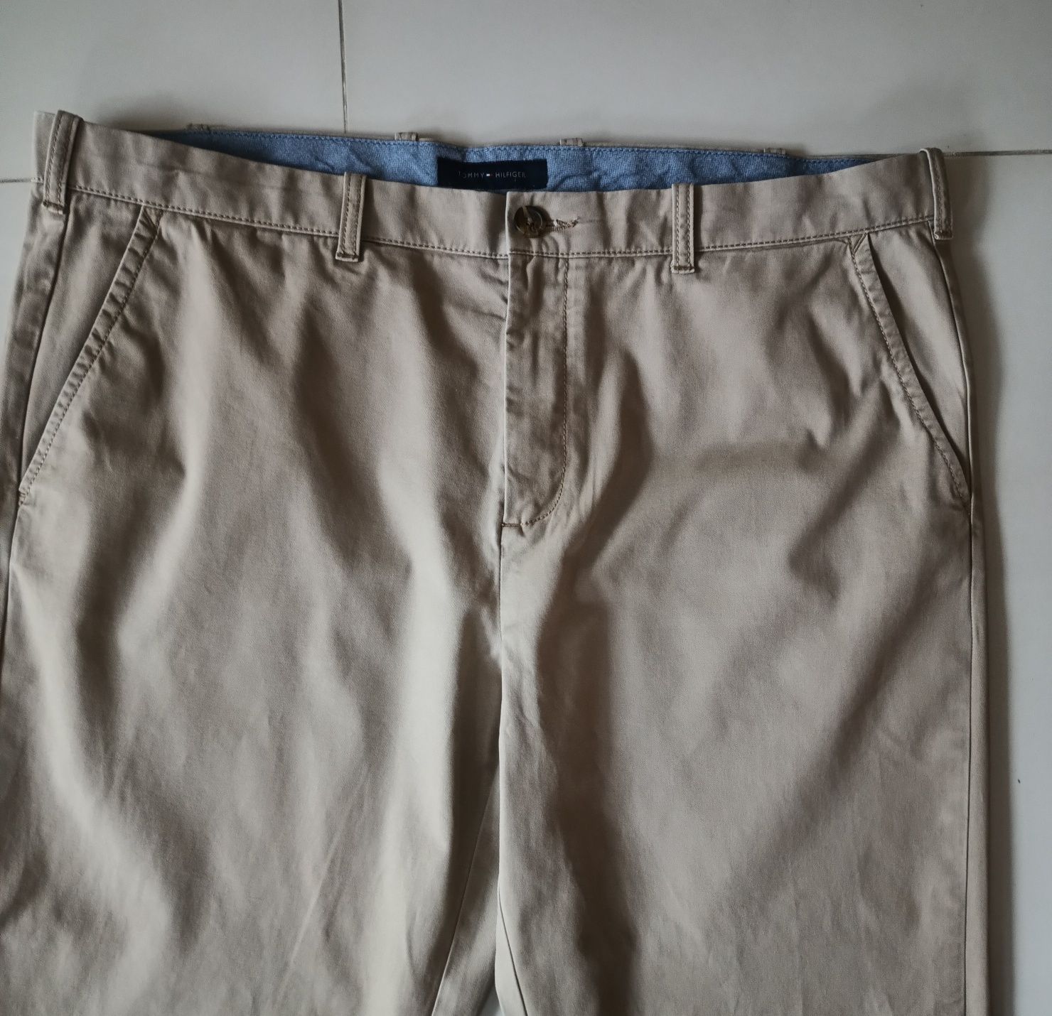 Tommy Hilfiger XL beżowe spodnie pas 108cm