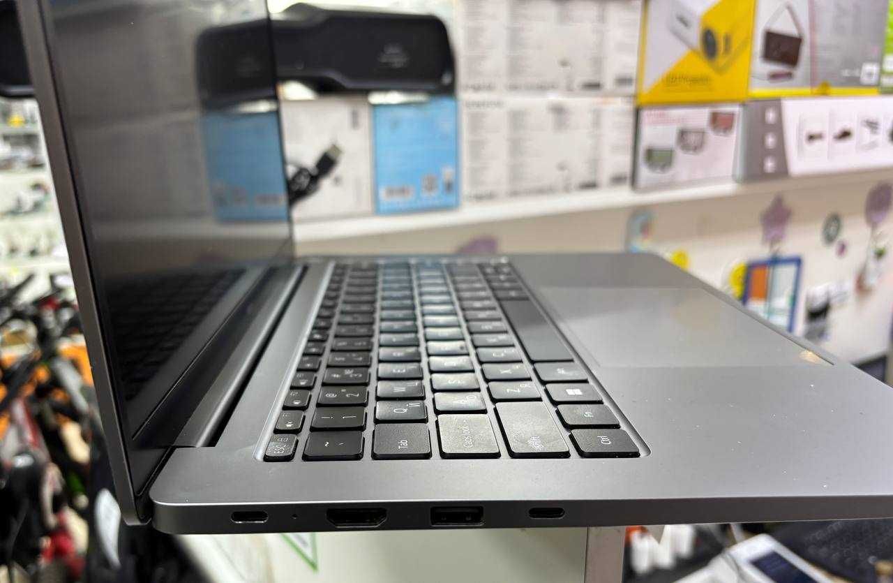 Потужний компактний ноутбук Xiaomi RedmiBook Pro 14S!!