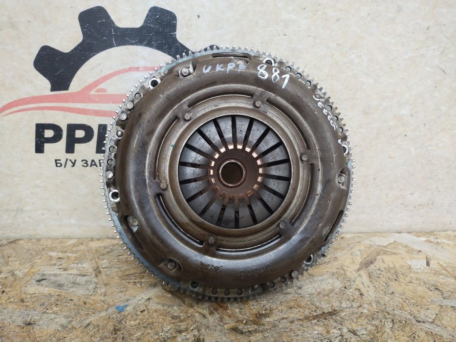 VW Jetta V 05-11 комплект сцепления маховик корзина диск 030105271D