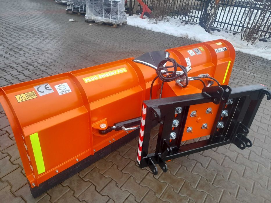 Pług do śniegu śnieżny strzałkowy V TUZ TUR ładowarka TRAKTOR URSUS PL