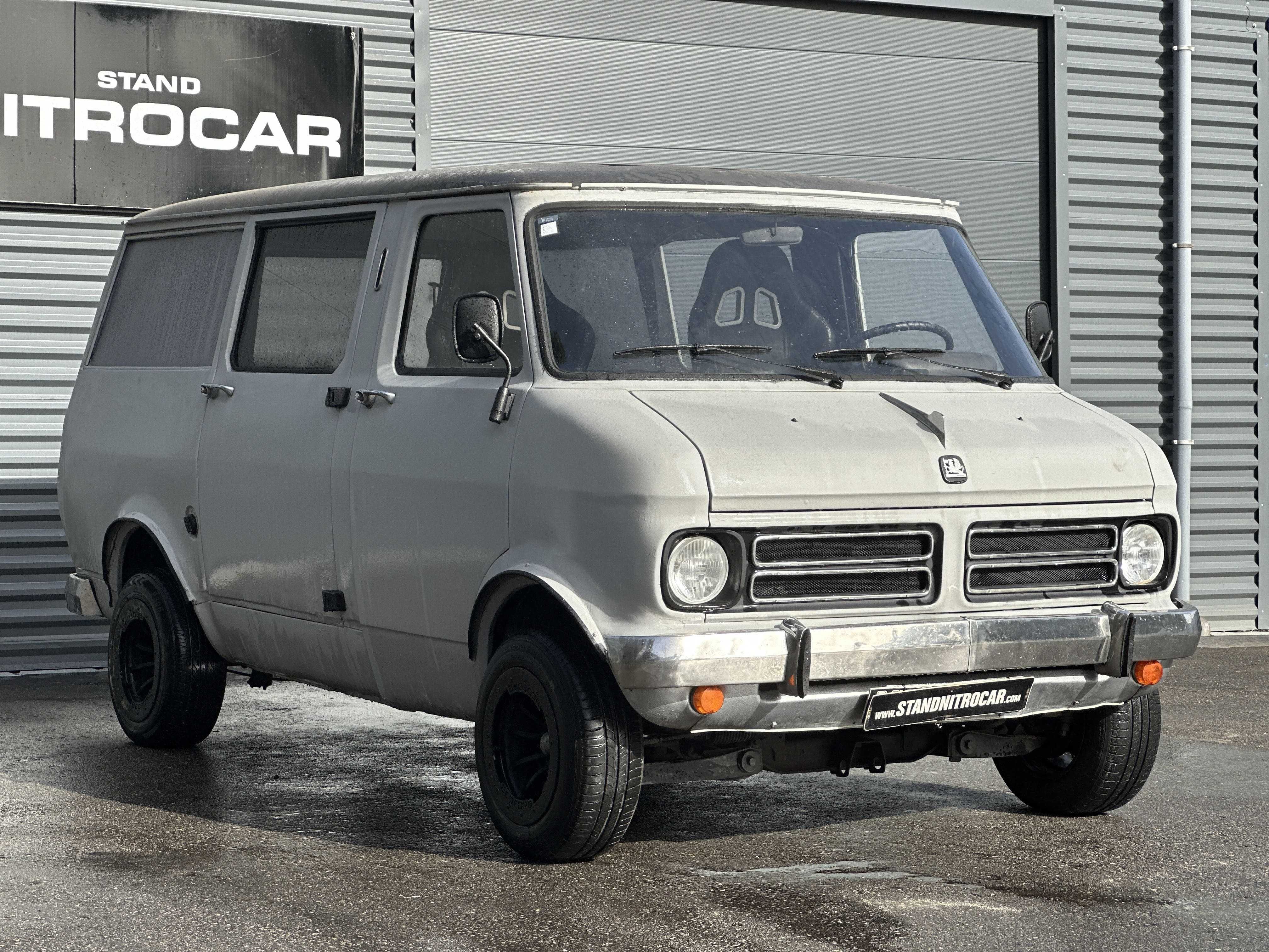 BEDFORD CF VAN 9 LUGARES