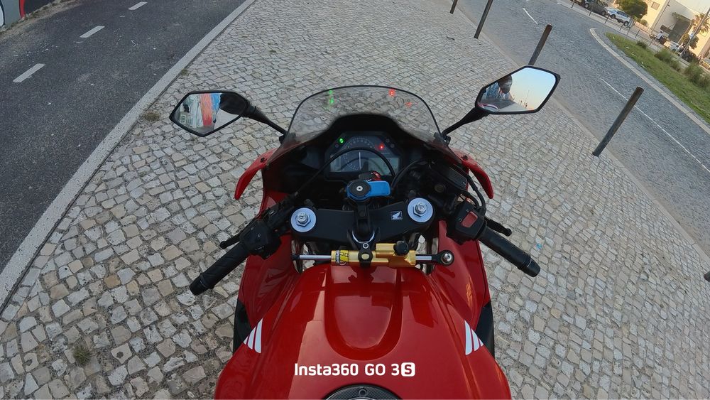 Honda CBR 600RR à Venda – Excelente Estado.